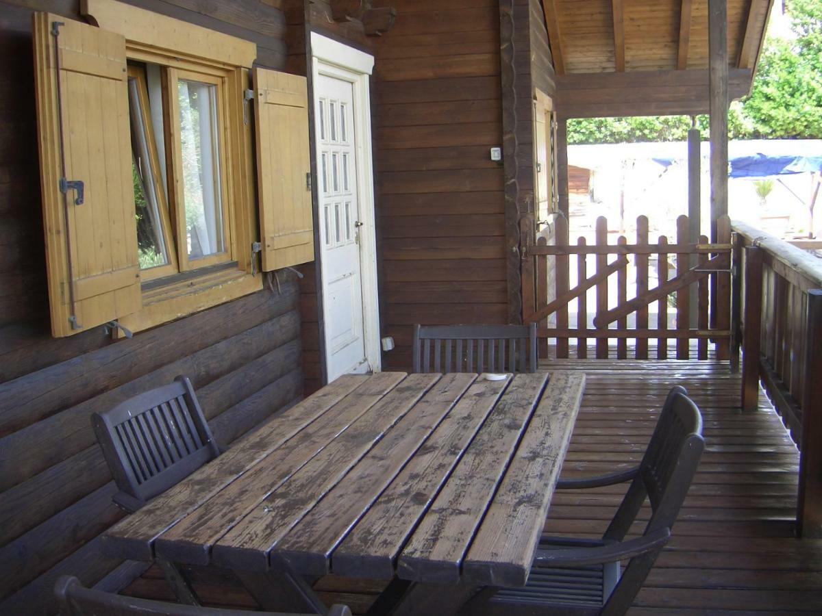 Chalet L Oasi Di Ambra 8 Posti Letto Con Uso Piscina อาร์เดีย ภายนอก รูปภาพ