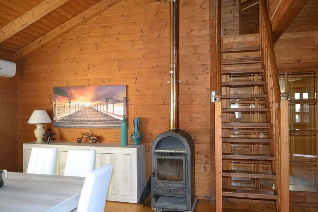 Chalet L Oasi Di Ambra 8 Posti Letto Con Uso Piscina อาร์เดีย ภายนอก รูปภาพ