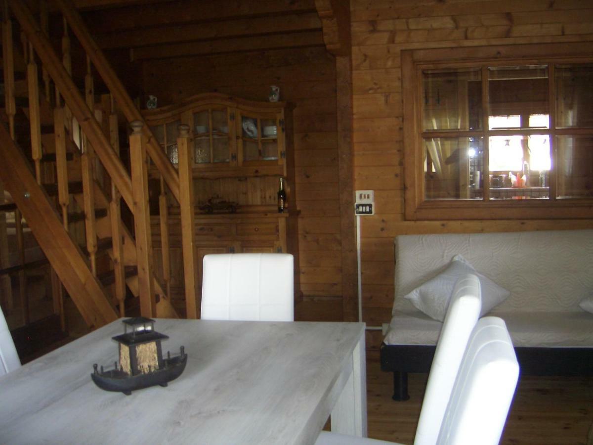 Chalet L Oasi Di Ambra 8 Posti Letto Con Uso Piscina อาร์เดีย ภายนอก รูปภาพ