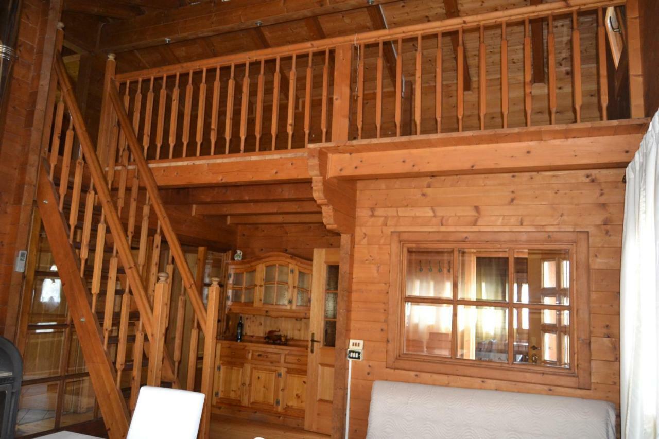 Chalet L Oasi Di Ambra 8 Posti Letto Con Uso Piscina อาร์เดีย ภายนอก รูปภาพ