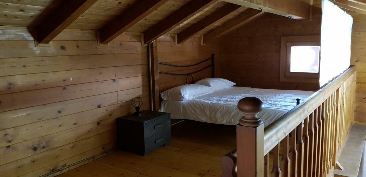 Chalet L Oasi Di Ambra 8 Posti Letto Con Uso Piscina อาร์เดีย ภายนอก รูปภาพ