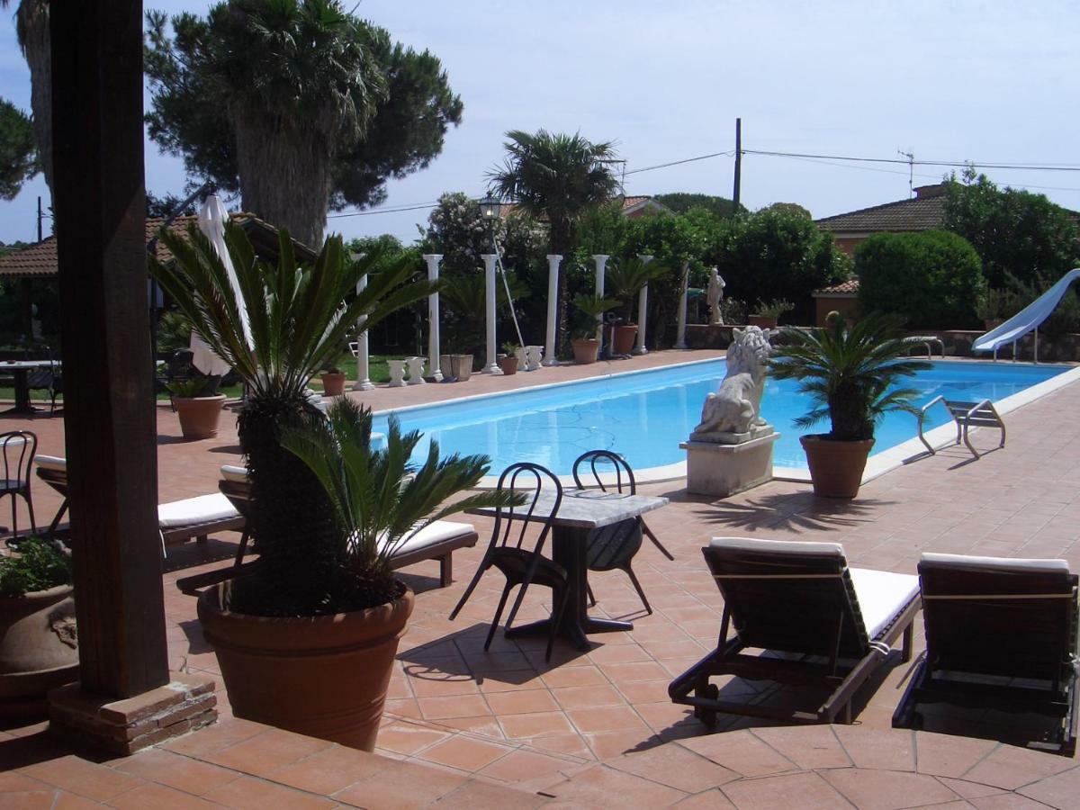 Chalet L Oasi Di Ambra 8 Posti Letto Con Uso Piscina อาร์เดีย ภายนอก รูปภาพ