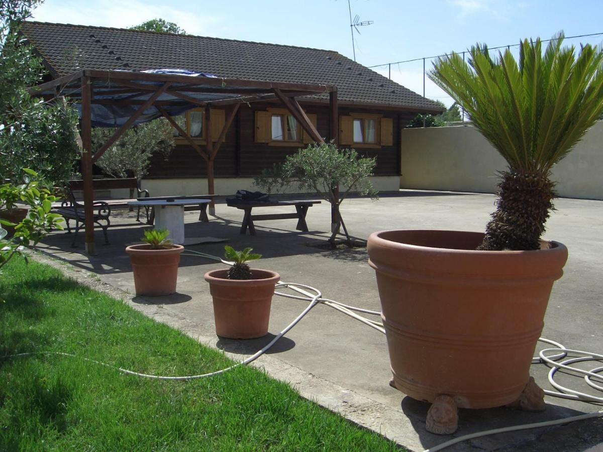 Chalet L Oasi Di Ambra 8 Posti Letto Con Uso Piscina อาร์เดีย ภายนอก รูปภาพ